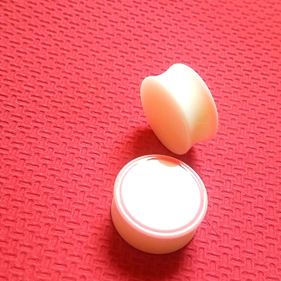 Awesome Acrylic white with pink ring 7/8in or 22mm - Picture 3 of 4